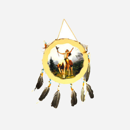 Tambour indien avec plumes