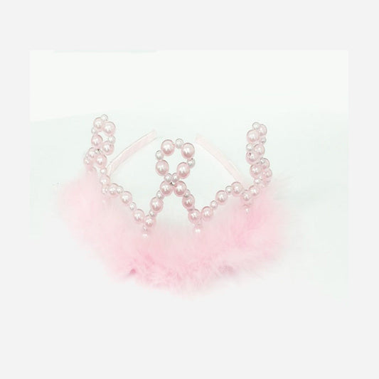 Diadème de princesse avec perles et fourrure rose