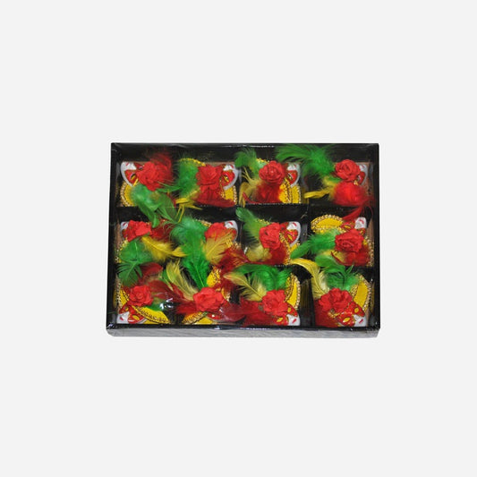 Boîte avec 12 broches masques rouge jaune vert