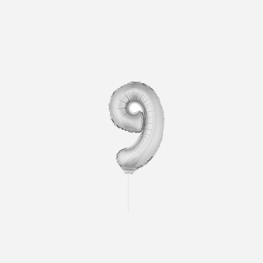 Ballon chiffre "9" en aluminium avec bâton argent 40 cm