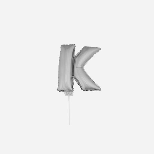 Ballon lettre "K" en aluminium avec bâton 41 cm argent