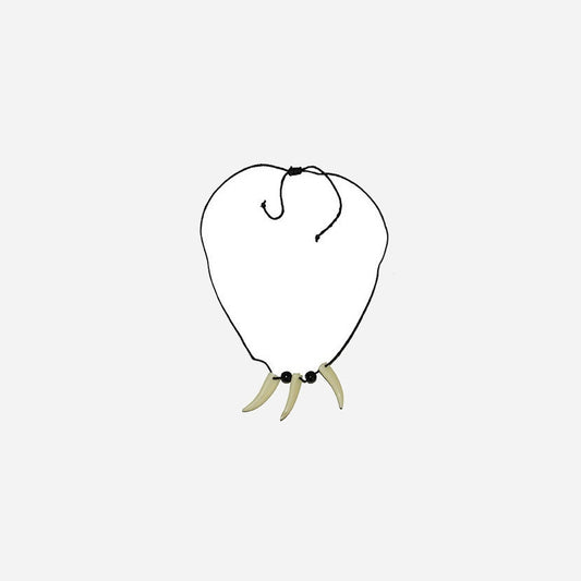 Collier avec griffes d'ours ou de lion fantaisie
