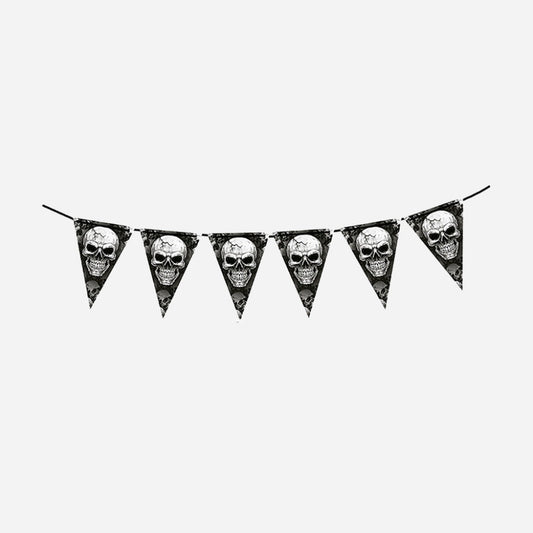 Guirlande 10 fanions 30 × 20 cm motif tête de mort 3 m